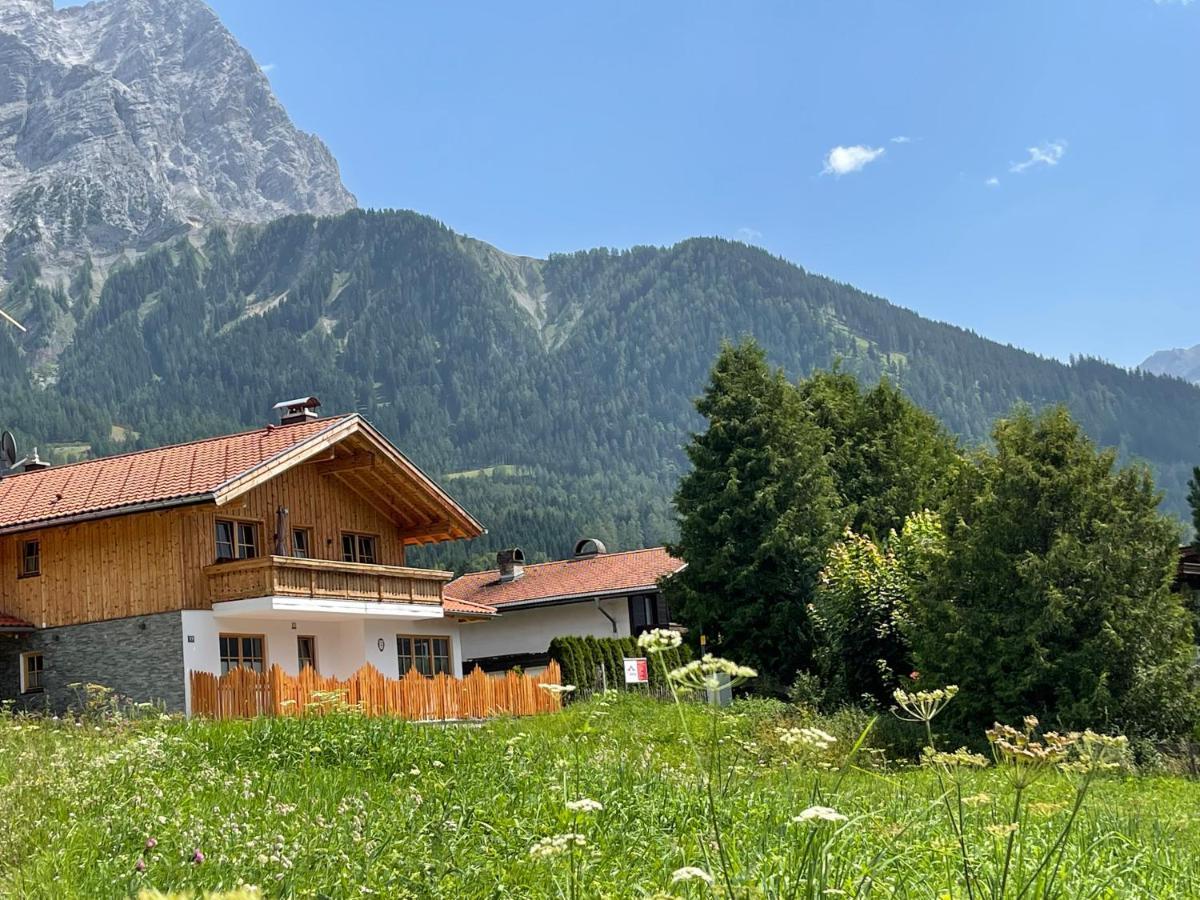 Haus Sieben Zwerge Apartamento Ehrwald Exterior foto
